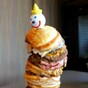 This burger contains 9,000 calories