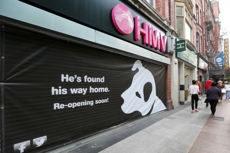 HMV Henry Street with its teaser sign. 