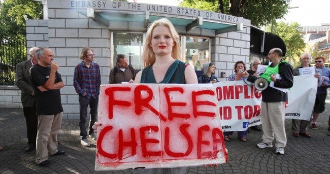PICS: Egyptian protesters join 'Free Manning' protest at US embassy in Dublin