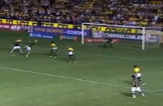 Brazilian player scores amazing stoppage-time overhead kick