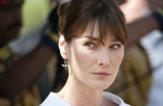 Carla Bruni to sue French newspaper for airing song without permission
