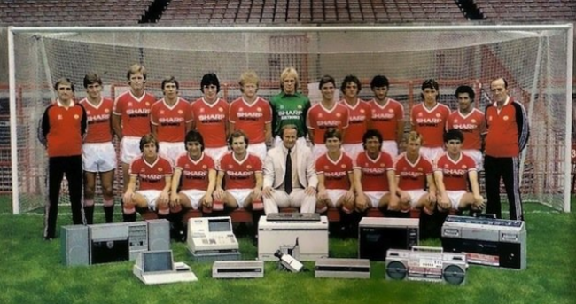 Your retro Manchester United team photo of the day