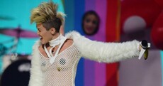 Miley Cyrus ISN'T pregnant, despite the reports... The Dredge