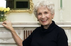 Canadian Alice Munro wins Nobel Prize, doesn't answer her phone