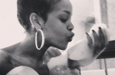 Rihanna reacts to mosque row by taking naked selfies... it's The Dredge