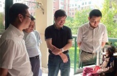 Chinese government officials star in year's worst Photoshop fail