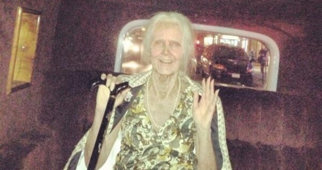 Which A-list celeb is totally unrecognisable as an old lady?..It's The Dredge