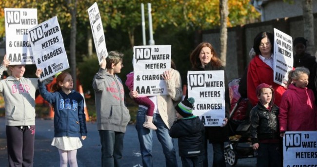 Dublin residents halt water meter installation in protest against charges