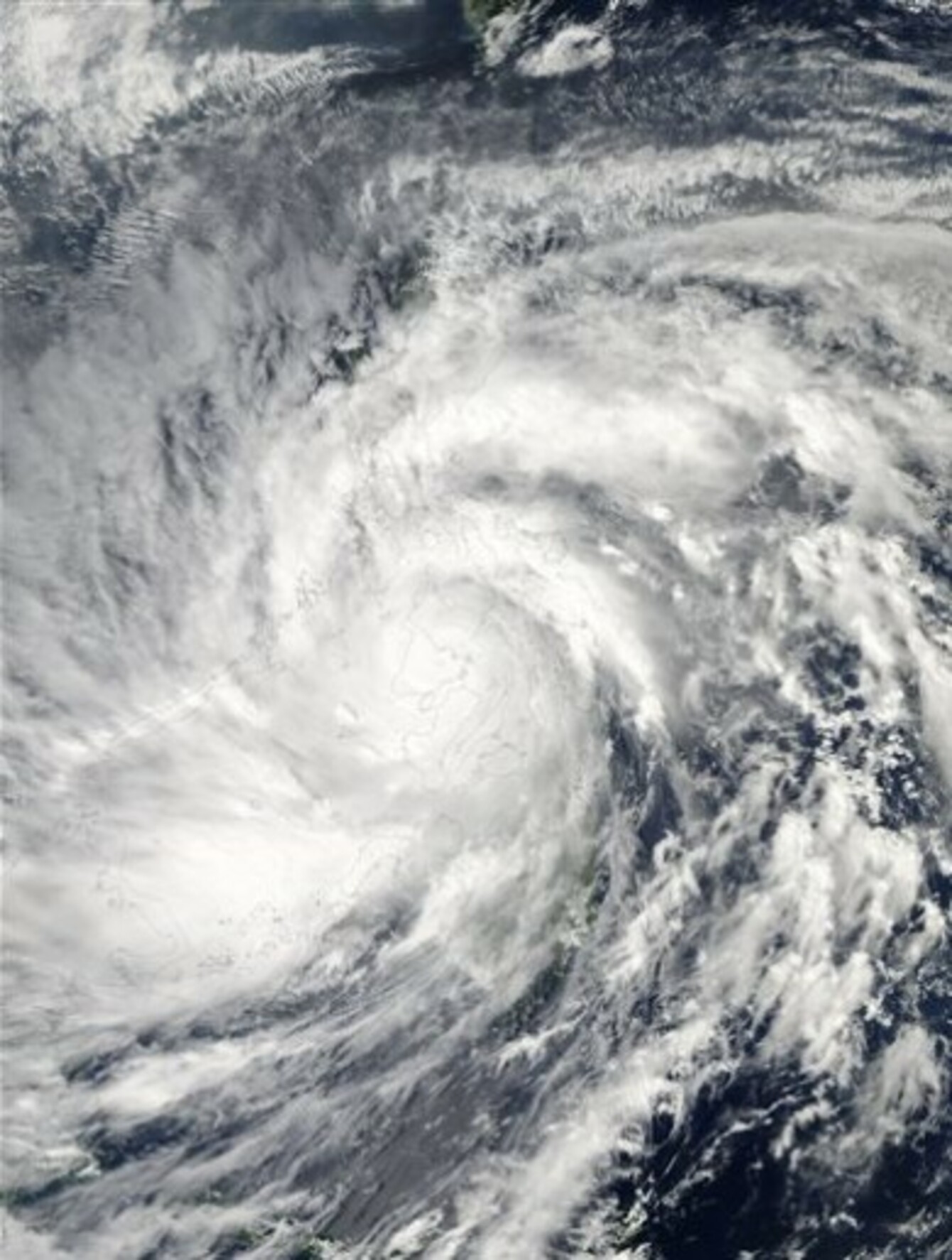 Over 100 people confirmed dead in Philippines typhoon ...