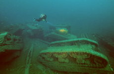Incredible dive video shows WW2 tanks littering seabed off Donegal