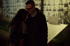 Here's how to propose to your girlfriend when she knows it's coming