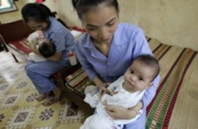 Minister asks Adoption Authority to assess situation in Vietnam