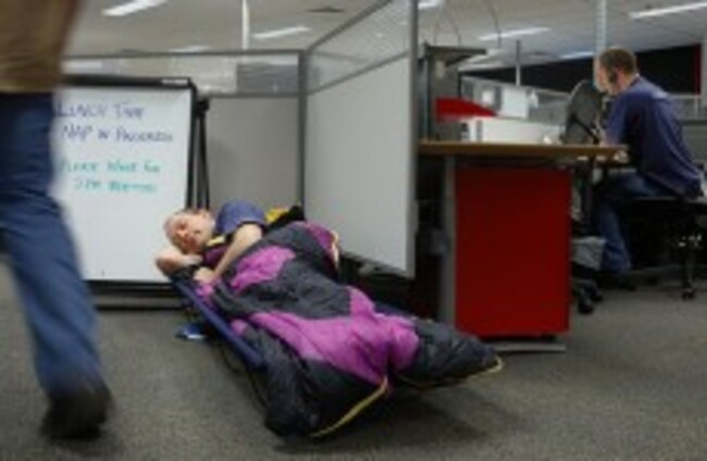 US aviation chief resigns after air traffic controllers fall asleep on job