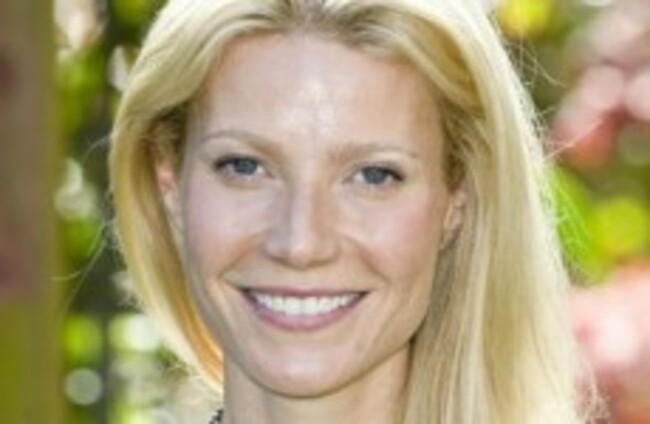 Gwyneth Paltrow's slimming snacks? Coconut water and kale juice