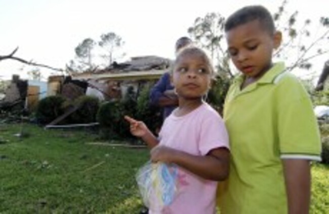 Death toll rises to 17 as storms and tornadoes hit the Deep South of US