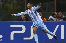 Can anyone explain the swerve on this goal by Eliseu?