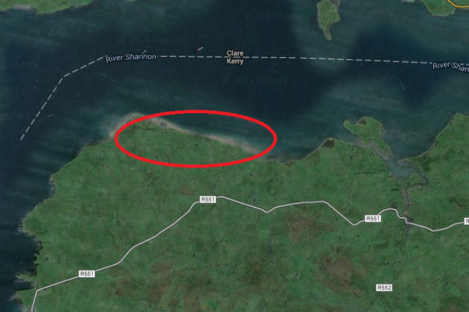 The stretch of shoreline, circled, in Co Kerry where the woman became stranded last night.
