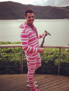 Snapshot: Dan Carter is having an awesome time on his summer holidays