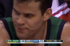 Blake Griffin destroyed Kris Humphries with this monster dunk