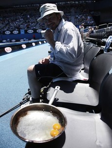 Yes, it's hot enough to fry eggs courtside at the Australian Open