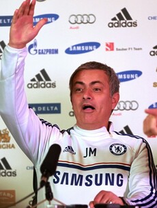 Jose Mourinho welcomes back journalist returning to work after cancer fight