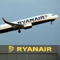 Ryanair deny "mutinous" passengers raided food trolley on delayed flight
