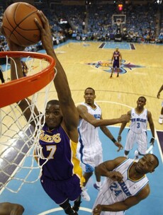 While you were sleeping: LA Lakers show their class