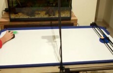 Hacker turns a 3D printer into an air hockey robot