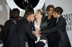 Niall Horan got embarrassingly stuck in a lift at the BRITs... it's The Dredge