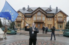 Ukraine parliament votes to oust president