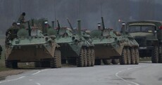 US issues warning as Russian military 'now controls Crimea'