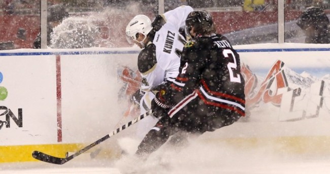 Hockey as it should be as Blackhawks beat Penguins at snowy Soldier Field