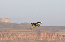 'Jetman' flies over Grand Canyon with custom-built pack