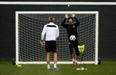 Petr Cech showcases crazy new goalkeeping drill
