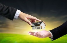 News of 100 mortgage write-downs shows crisis 'akin to Russian roulette'