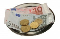 The Burning Question*: Is it ok to sit at a table in a busy restaurant after you've paid?