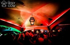 Cork pub gives complaining customer perfect tips for taking photos on a night out