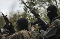 Ukraine revives offensive against rebels while US sends 'reassuring' troops