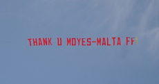 Plane carrying 'Thank U Moyes' banner flies over Old Trafford