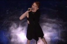 Emma Stone DESTROYS Jimmy Fallon in a lip sync battle