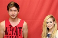 These photos of Avril Lavigne with fans are the most awkward thing you'll see today