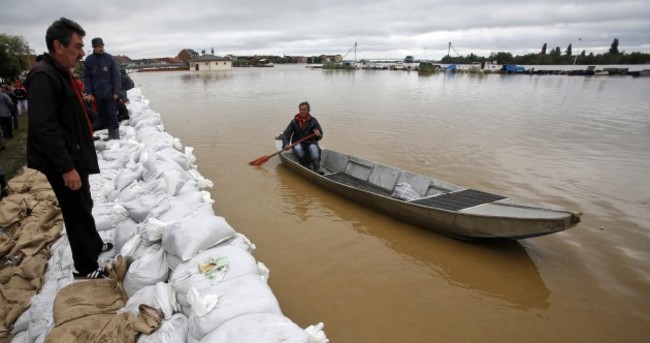 Belgrade braced for massive "flooding wave" as disaster death toll tops 44