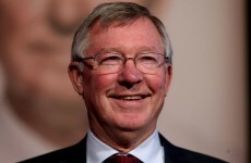 Alex Ferguson praises 'amazing servant' Ryan Giggs