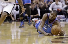 Spurs ease into 3-2 lead over Thunder