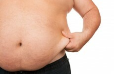 How to tackle male obesity? Laughter, diet and being around other men