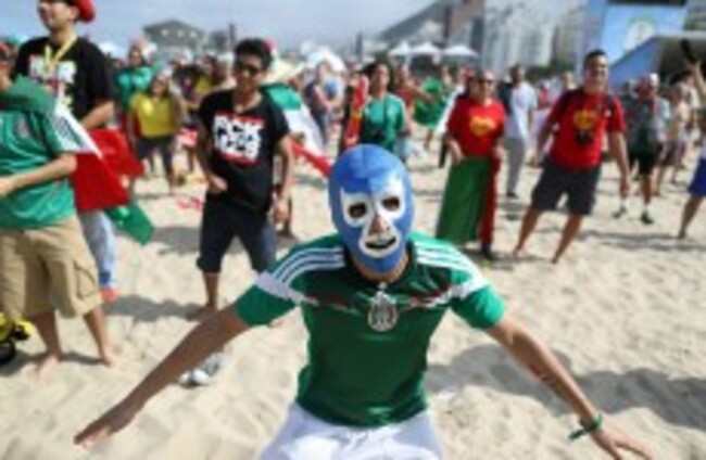 World Cup hangout: the liveblog that's imagining Eamon Dunphy in a nice summer frock
