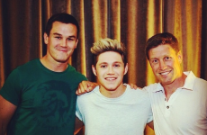 Niall Horan has been in Paris practicing his kicking with ROG and Jonny