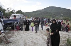 More Syrians refugees pour into Turkey