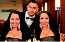 Felix Jones' doppelgänger dates twins! It's the sporting tweets of the week