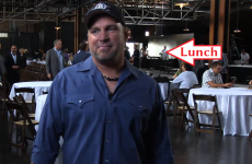8 most important images and GIFs from the Garth Brooks press conference